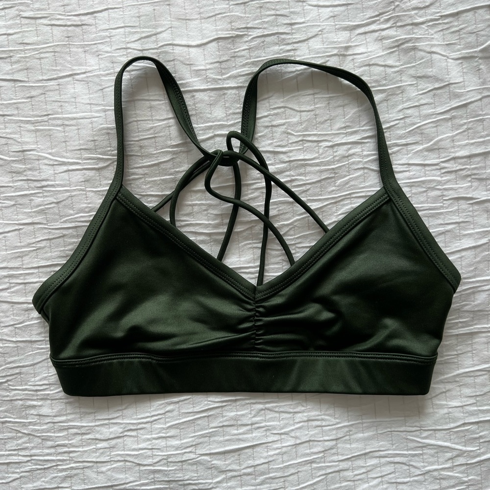 Alo yoga sports bra